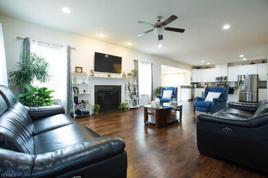 793 Hilliary Ln, Aurora, OH 44202 - photo 2