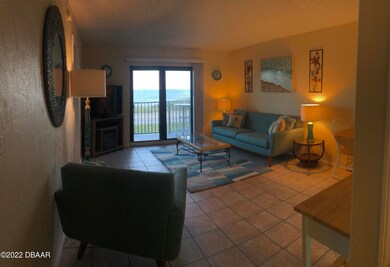 Living room image 2