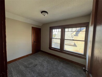 Upper unit