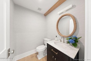 77 Stanton Rd, Darien, CT 06820 - photo 5