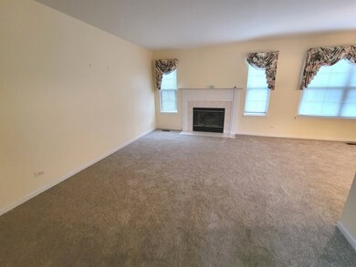 562 Tewksbury Cir, Oswego, IL 60543 - photo 2