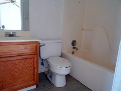 2741 Bayou Lours Ct, Marrero, LA 70072 - photo 6