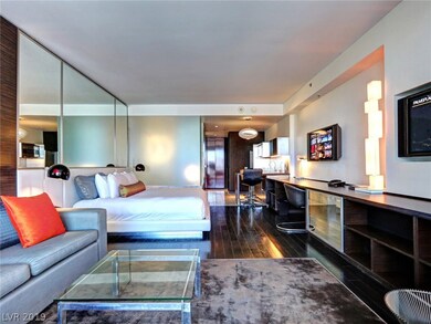 Suite with king bed & queen sleeper sofa
