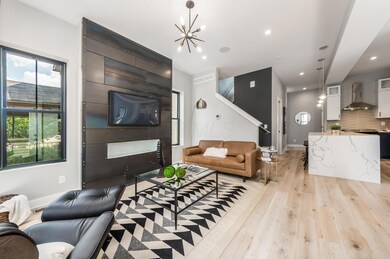 R - E 3rd Ave 001a