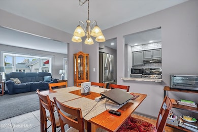 07-52 Starr Ave-7