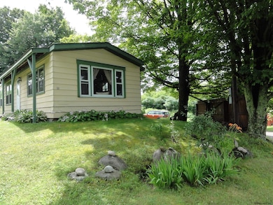 32 Newcombs Ln, Melrose, NY 12121 - photo 3