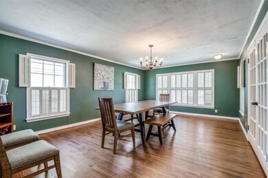 805 S Rusk St, Gainesville, TX 76240 - photo 5