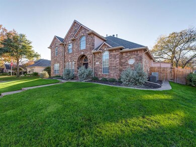 317 Fanning Dr, Hurst, TX 76053 - photo 2