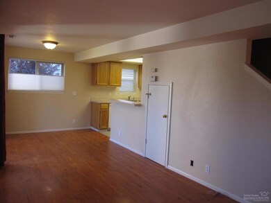 1801 NE Purcell Blvd unit 16, Bend, OR 97701 - photo 5