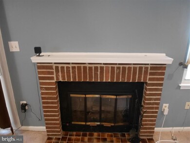15009 Cherrywood Dr, Laurel, MD 20707 - photo 5