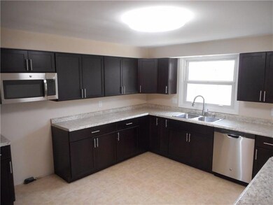 New dark shaker styled cabinets with lots of count