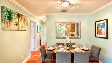6-1709GEORGE-16x9-dining2