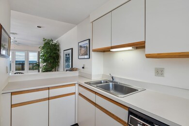 The Ocean House unit 202, York, ME 03909 - photo 4