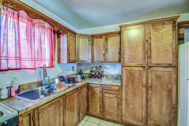 Kitchen 4