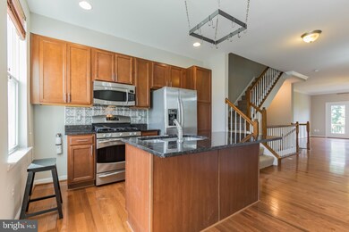 3036 Chinkapin Oak Ln unit 136, Woodbridge, VA 22191 - photo 3