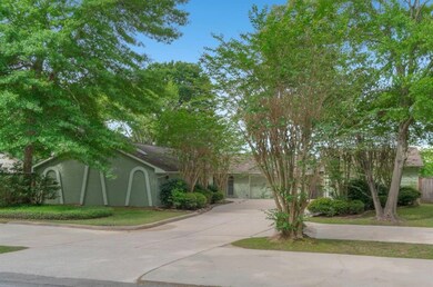 25615 Oakhurst Dr, Spring, TX 77386 - photo 2