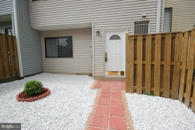 8708 Village Square Dr unit 118708, Alexandria, VA 22309 - photo 2