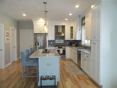 582 Malden St, Holden, MA 01520 - photo 5