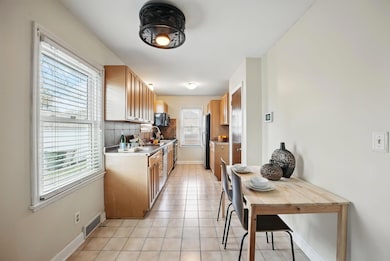 604 Richards Rd, Columbus, OH 43214 - photo 6