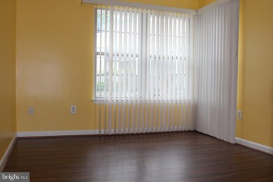 8639 Beekman Place unit 39C, Alexandria, VA 22309 - photo 4