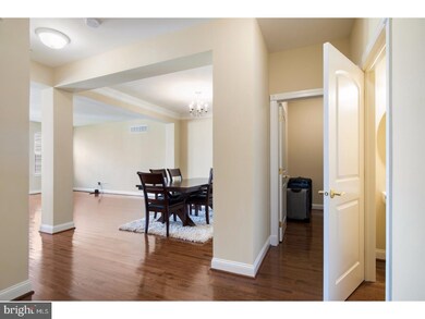 1026 Thorndale Dr, Lansdale, PA 19446 - photo 4