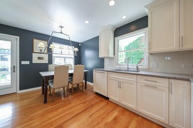 WELL DESIGNED KITCHEN