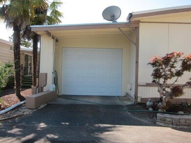 376 Lakeview Dr, Grants Pass, OR 97526 - photo 7