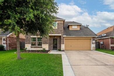 1194 Quarterhorse Dr, Alvin, TX 77511 - photo 2