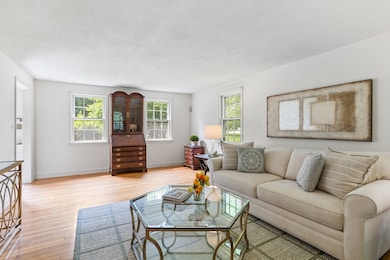 30 Juniper Cir, Concord, MA 01742 - photo 4