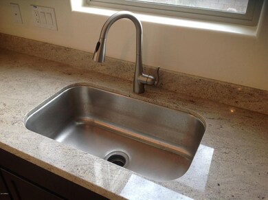 802 Kitchen sink