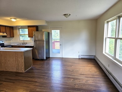 146 Old Amherst Rd, Sunderland, MA 01375 - photo 5