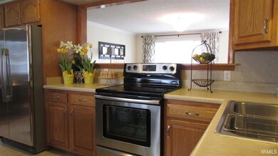 1835 Lathrop Dr, Fort Wayne, IN 46808 - photo 4