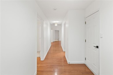 5645 Ashmoore Ct, Flowery Branch, GA 30542 - photo 4