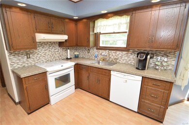 3224 Cranberry Heights Dr, East Stroudsburg, PA 18301 - photo 6