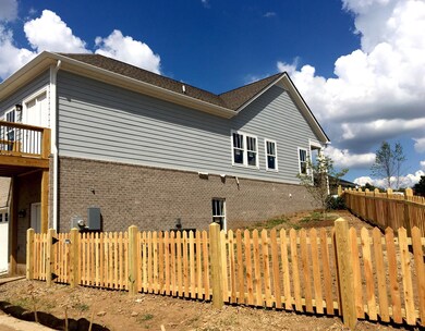 145 Sara Cir, Lebanon, TN 37090 - photo 2