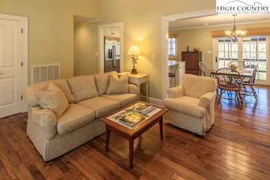 140 Globe Ct, Blowing Rock, NC 28605 - photo 6