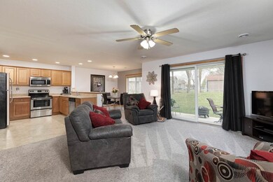 1512 Asbury Ln, Waterloo, IA 50701 - photo 3