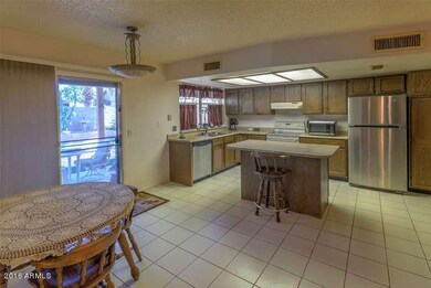 402 E Morrow Dr Phoenix AZ-small-006-16-