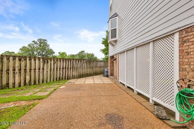 255EScenicDr-13