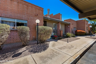 3-web-or-mls-4310 E Presidio Rd - MLS Im