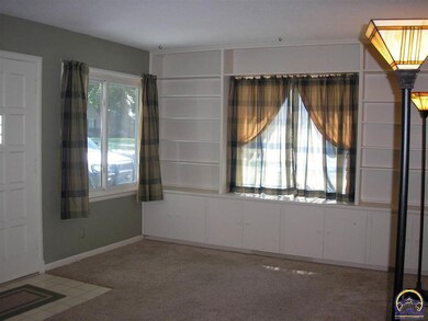 1815 SW Collins Ave, Topeka, KS 66604 - photo 2