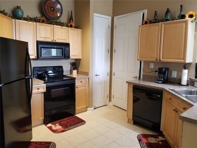 818 Terrace Ridge Cir unit 735, Davenport, FL 33896 - photo 2