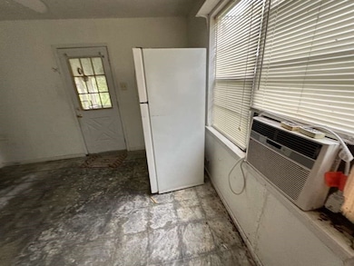 354 S 9th St, Aransas Pass, TX 78336 - photo 5