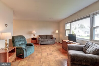 1201 Swallow Ct, Halethorpe, MD 21227 - photo 3