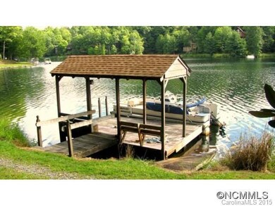 Boat Dock with Pontoon