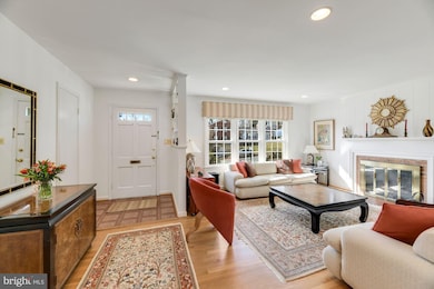 2431 Lexington Rd, Falls Church, VA 22043 - photo 4