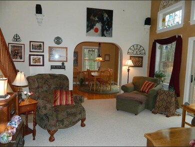 427 Spruce St, Hawley, PA 18428 - photo 5