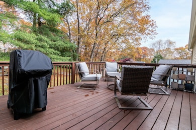 17 Wampum Dr, Warwick, RI 02886 - photo 5