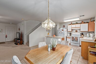 Kitchen/Dining