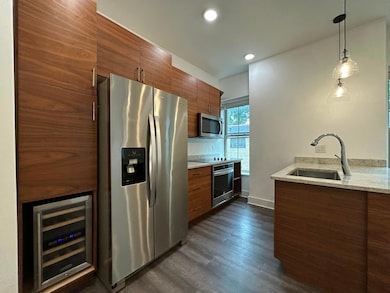 300 Wilson Ave unit 300-A, Columbus, OH 43205 - photo 6